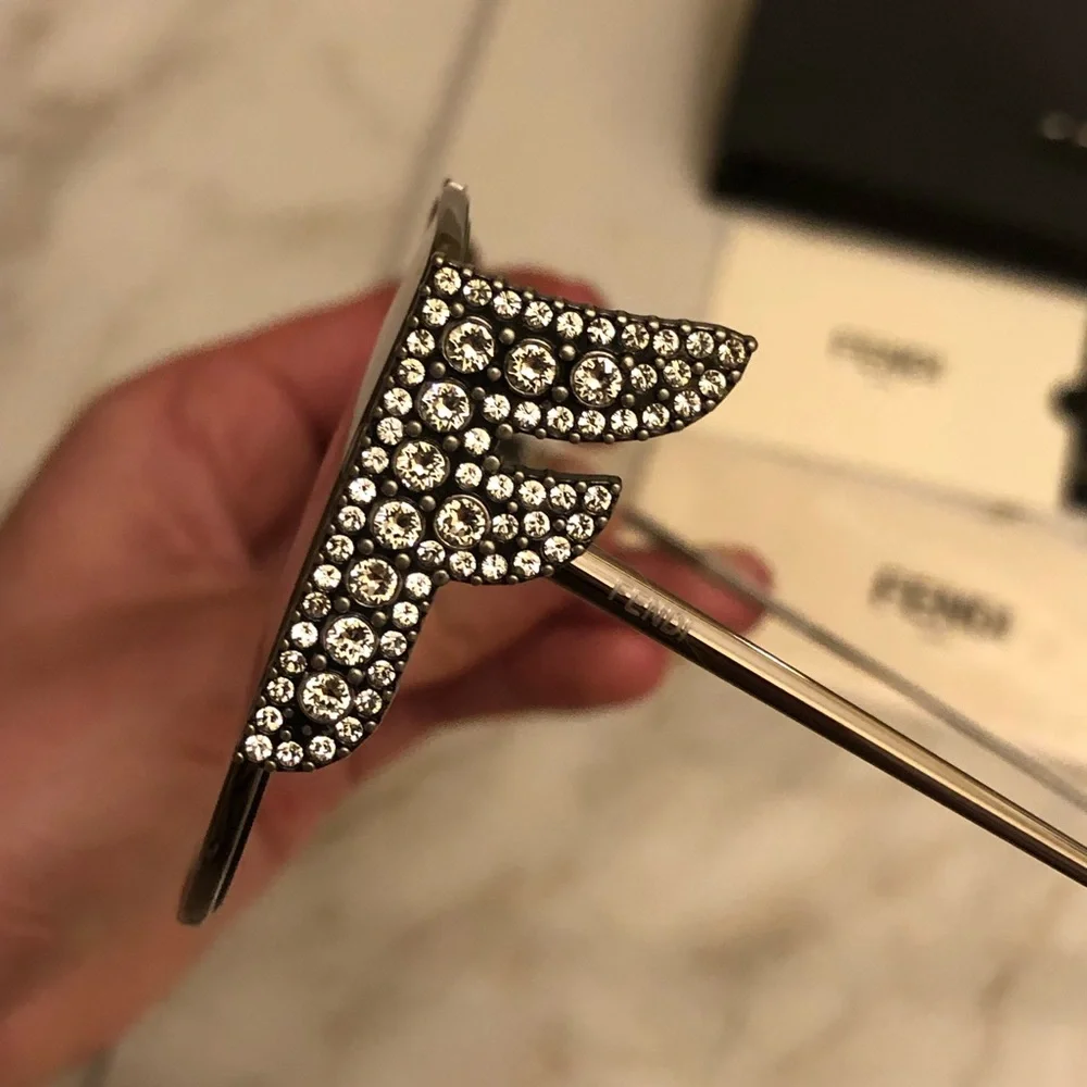 🔥NEW FENDI SWAROVSKI CRYSTAL SUNGLASSES 🔥 - Picture 14 of 16